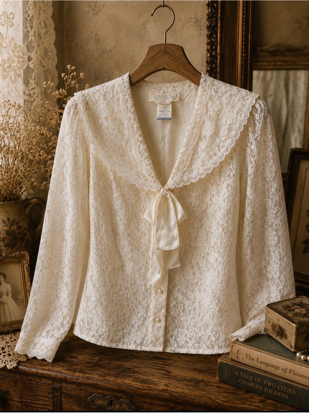 Gunne Sax Cream Lace Button Down Shirt small/size 9